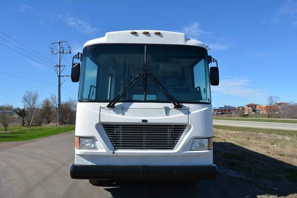 2016 Freightliner Champion CTS FE 20 Passenger Shuttle Bus for sale in Madison, WI – photo 6