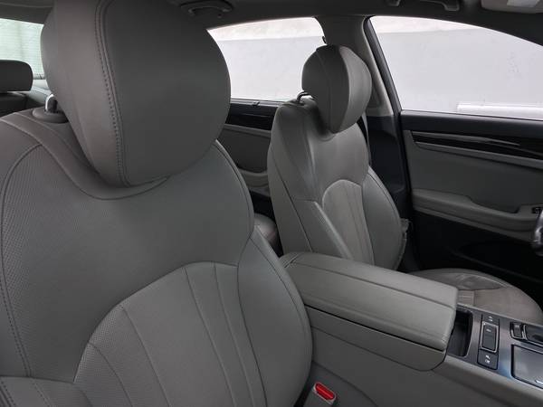 2016 Hyundai Genesis 3.8 Sedan 4D sedan White - FINANCE ONLINE -... for sale in Columbus, GA – photo 18