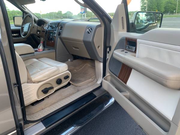 2004 Ford F-150 Lariat - - by dealer - vehicle for sale in Greenbrier, AR – photo 8