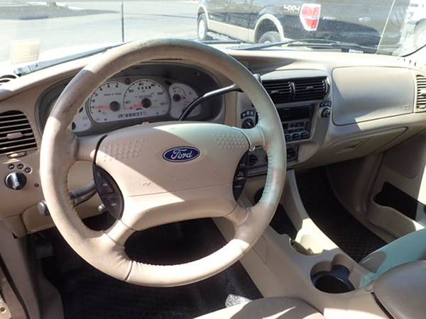 2003 Ford Explorer Sport Trac XLT Buy Here Pay Here - cars & trucks... for sale in Yakima, WA – photo 9