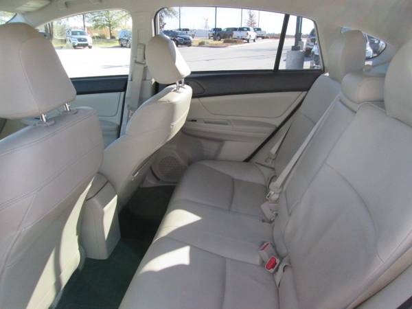 2014 Subaru XV Crosstrek 2.0i Limited suv Satin White Pearl - cars &... for sale in Fayetteville, AR – photo 13
