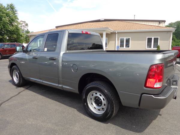 ****2010 DODGE RAM QUAD CAB 4X2 NO RUST RUNS/DRIVES/LOOKS GREAT for sale in East Windsor, MA – photo 5