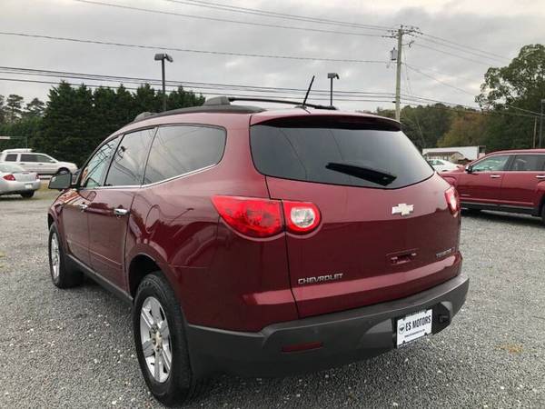 *2009 Chevrolet Traverse- V6* Clean Carfax, 3rd Row, Roof Rack, Mats... for sale in Dover, DE 19901, DE – photo 3