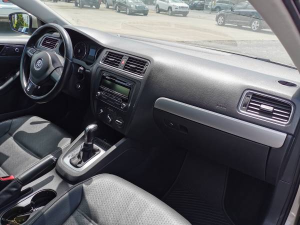 2014 Volkswagen Jetta Sedan 4dr Auto SE - - by dealer for sale in Greenville, SC – photo 12
