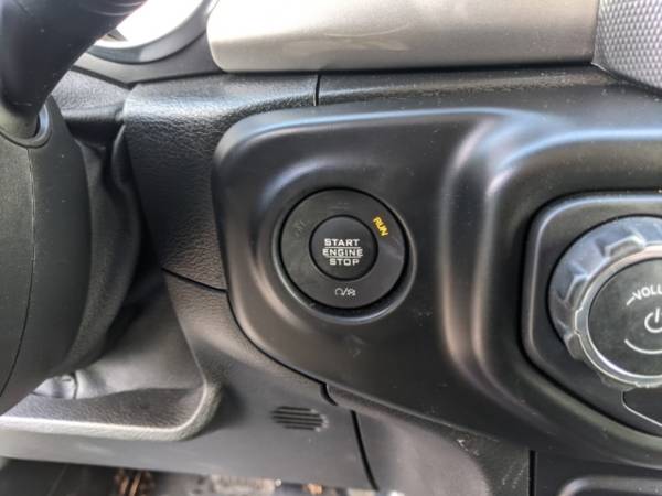 2020 Jeep Wrangler 4WD 4D Sport Utility/SUV Unlimited Sahara for sale in Waterloo, IA – photo 15