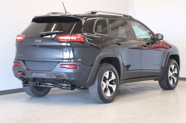 2015 Jeep Cherokee Trailhawk hatchback Brilliant Black Crystal for sale in Nampa, ID – photo 5