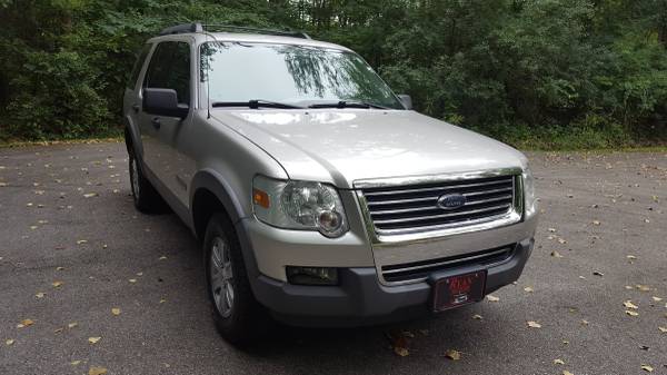 2006 Ford Explorer (126,592 Miles) for sale in Warsaw, IN – photo 6