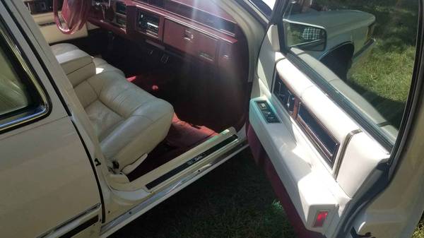 1993 caddy sedan deville - cars & trucks - by owner - vehicle... for sale in Wenhammass, MA – photo 6