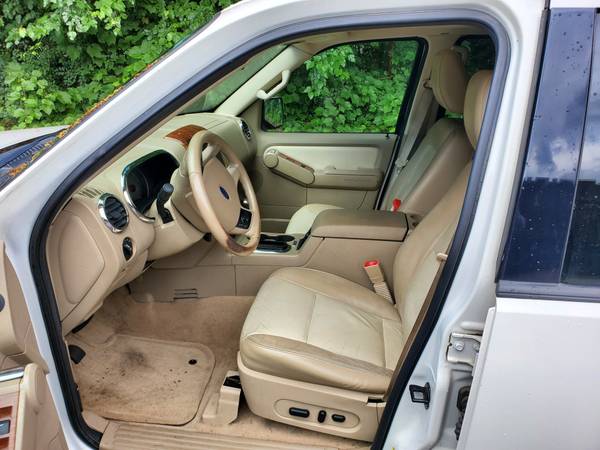 2009 Ford Explorer - cars & trucks - by owner - vehicle automotive... for sale in Bloomfield, CT – photo 6