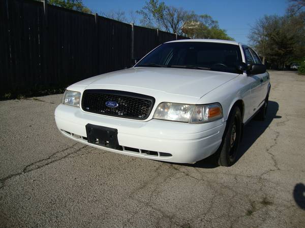 2009 Ford Crown Victoria (1 Owner/Excellent Condition/Low Miles) for sale in Northbrook, WI – photo 11