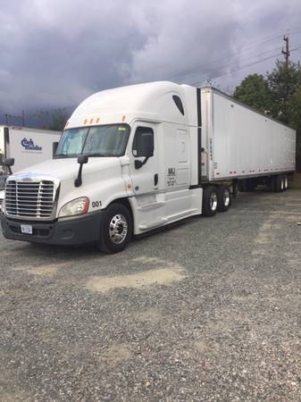 2014 Freightliner Cascadia 125 Evo for sale in Charlotte, NC – photo 2