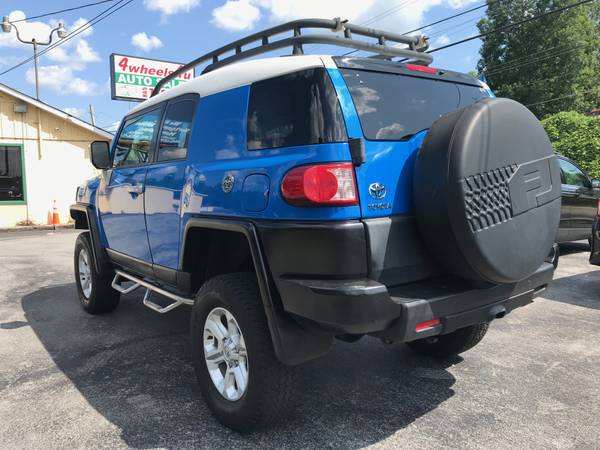 2007 Toyota FJ Cruiser 4.0 V6 4x4 Lifted for sale in Knoxville, TN – photo 6