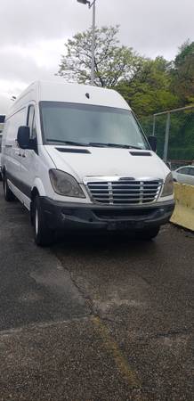 2007 Freightliner Sprinter 2500 High Roof for sale in Astoria, NY
