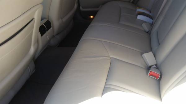 2004 Lincoln Town Car - cars & trucks - by owner - vehicle... for sale in Fort Worth, TX – photo 5