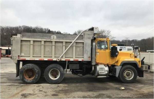 2003 Mack RD688S T/A Dump Truck - cars & trucks - by owner - vehicle... for sale in NEW HOLLAND, PA – photo 17