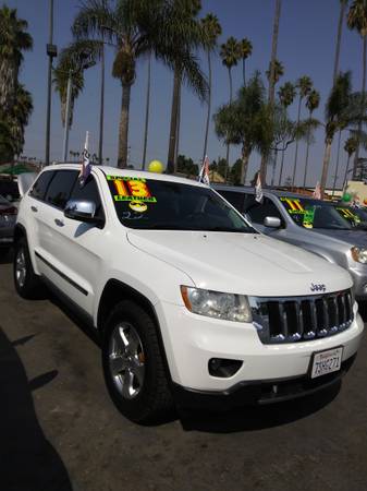 2013 JEEP GRAND CHEROKEE - cars & trucks - by dealer - vehicle... for sale in Oxnard, CA – photo 3