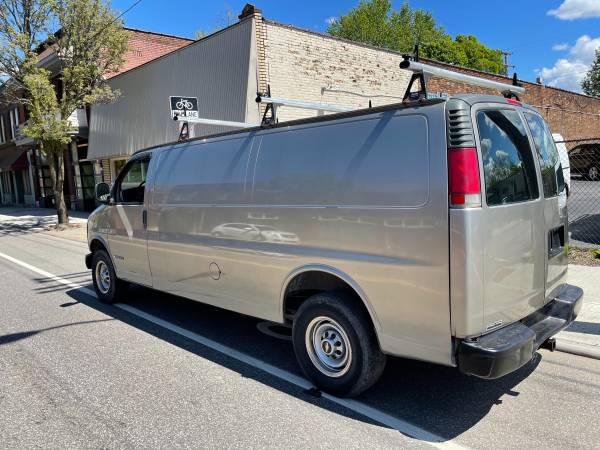 2001 Chevrolet Express 3500 Extended Cargo Van ladder racks clean for sale in Cleveland, OH – photo 3