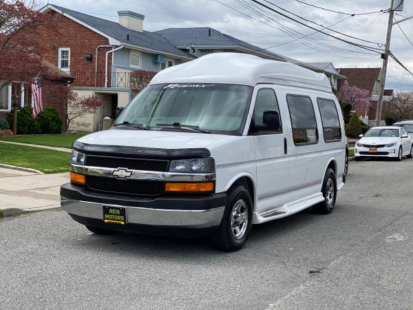 2003 Chevrolet express 1500 hightop - no accident - well mainted for sale in Lawrence, NY