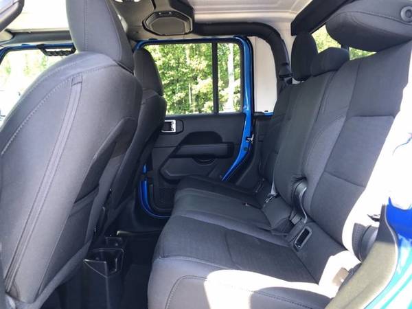 2020 Jeep Gladiator Hydro Blue Pearlcoat For Sale Great DEAL! for sale in Anderson, SC – photo 17