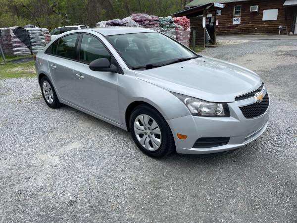 2014 Chevy Cruze very clean, 6-speed Runs great! for sale in Marion, NC – photo 3