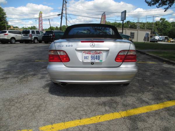 2000 Mercedes-Benz CLK - - by dealer - vehicle for sale in Youngstown, OH – photo 4