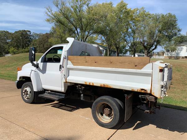 2007 Chevrolet C4500 Dump Truck - ONLY 77k Miles - Clean Title for sale in Kimmswick, MO – photo 4