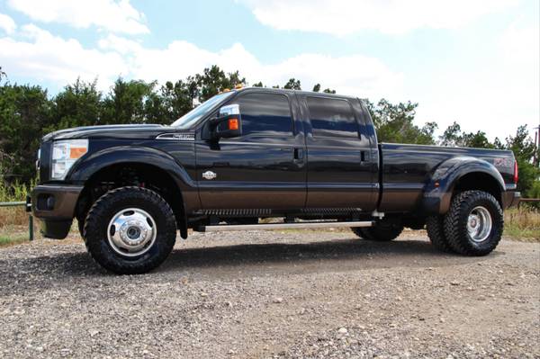 2015 FORD F350 KING RANCH 4X4 - BLK ON BLK - NAV ROOF- NEW 35" TOYO MT for sale in Leander, AR – photo 3