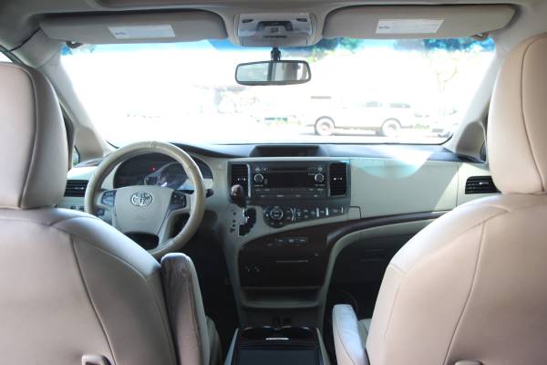 2013 TOYOTA SIENNA XLE LEATHER FULLY LOADED - - by for sale in Honolulu, HI – photo 18