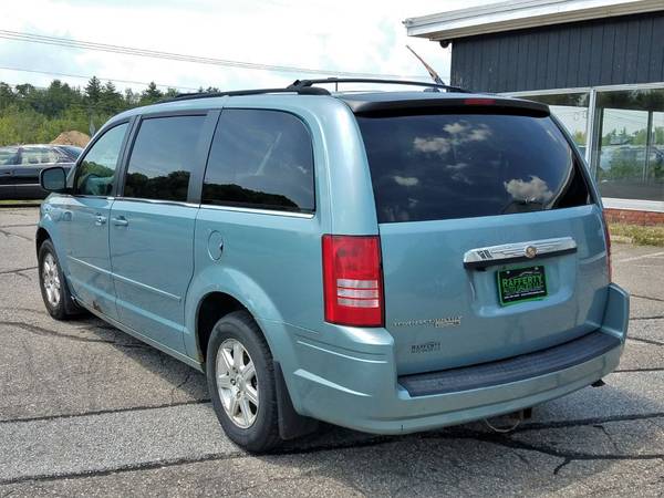 2008 Chrysler Town & Country Touring, 168K, Leather, DVD, 3rd Row, Cam for sale in Belmont, ME – photo 5