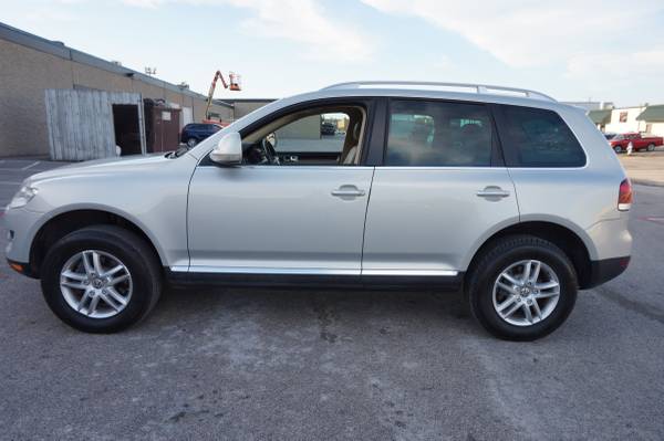 2010 Volkswagen Touareg, Limited, AWD Low Miles for sale in Dallas, TX – photo 8