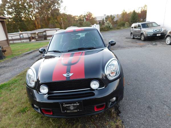 2011 Mini Cooper Countryman S 6 speed Manual Loaded - cars & trucks... for sale in Mooresville, NC – photo 2