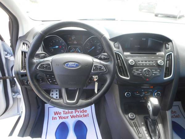2015 FORD FOCUS SE HATCHBACK WITH LEATHER for sale in Anderson, CA – photo 9