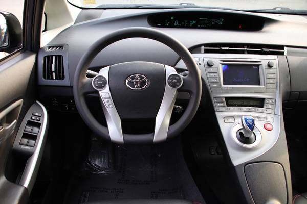 2015 Toyota Prius Plugin Hybrid Advanced Hatchback hatchback Gray for sale in Colma, CA – photo 9