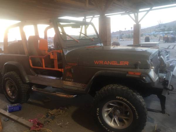 1995 jeep wrangler - cars & trucks - by owner - vehicle automotive... for sale in Cathedral City, CA – photo 3