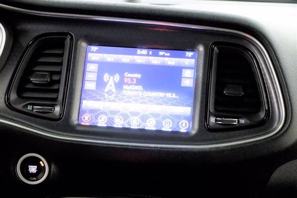 5 7L V8 HEMI - SUNROOF Black 2017 Dodge Challenger R/T Plus GPS for sale in Clinton, AR – photo 14