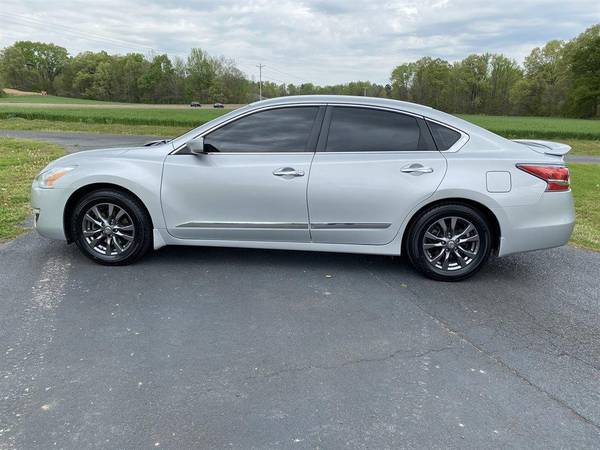 2015 Nissan Altima S - - by dealer - vehicle for sale in Greenfield, TN – photo 5