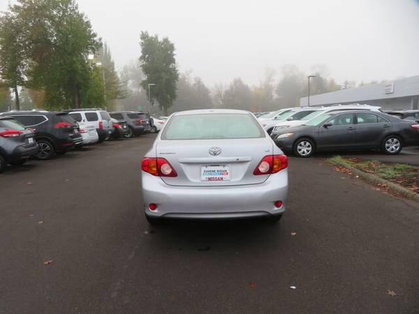 2009 Toyota Corolla 4dr Sdn Auto LE Sedan - cars & trucks - by... for sale in Eugene, OR – photo 9