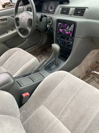 Like new Camry Original condition - - by dealer for sale in Other, IL – photo 11