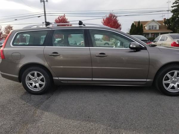 2008 VOLVO V70 32 with - cars & trucks - by dealer - vehicle... for sale in Winchester, MD – photo 2