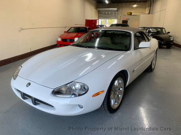 2000 Jaguar XK8 Convertible Garage Kept Low Miles Dealer Maintained... for sale in Pompano Beach, FL – photo 13