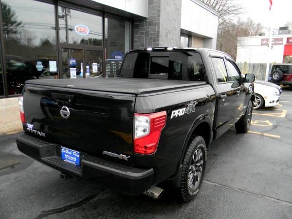 2017 Nissan Titan SV Crew Cab 4WD - cars & trucks - by dealer -... for sale in Plaistow, MA – photo 8