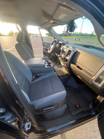 2019 RAM 1500 BIGHORN SLT CLASSIC - CREW CAB, 6 4 BOX - cars & for sale in Hamel, MN – photo 19