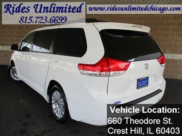 2012 Toyota Sienna Limited 7-Passenger - cars & trucks - by dealer -... for sale in Crest Hill, IL – photo 4