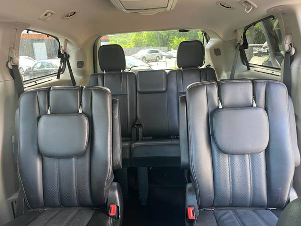 13 Chrysler TownCountry Touring-L Fully Loaded 1 year warranty-CLEAN for sale in Gainesville, FL – photo 10