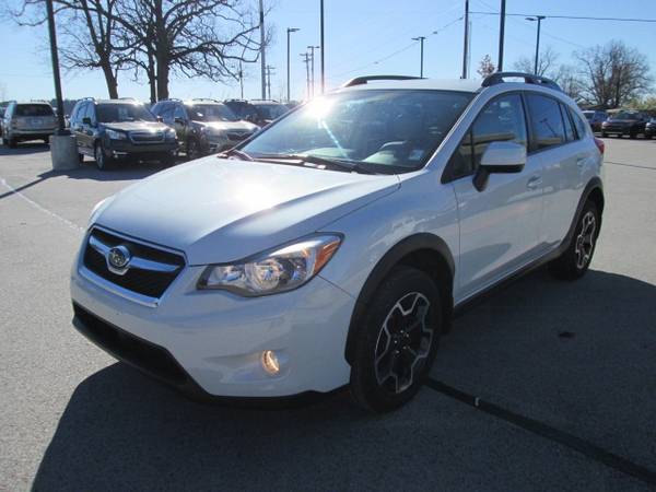 2014 Subaru XV Crosstrek 2.0i Limited suv Satin White Pearl - cars &... for sale in Fayetteville, AR – photo 3