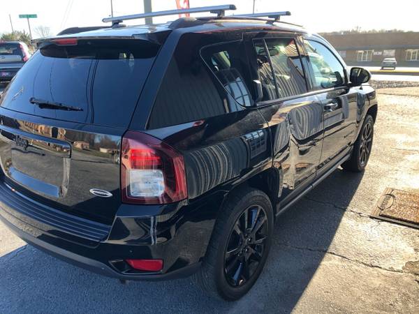 2015 Jeep Compass Altitude Edition 4x4 4dr SUV - cars & trucks - by... for sale in Thomasville, NC – photo 5