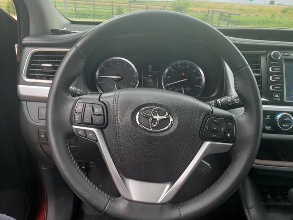 2016 Toyota Highlander Limited Platinum for sale in Dwight, IL – photo 10