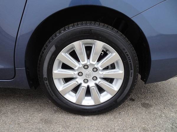 Toyota Sienna XLE Navigation Leather DVD Sunroof Van Mini Vans Loaded for sale in Norfolk, VA – photo 18