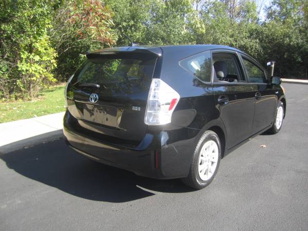 2012 Toyota Prius V Three NAVIGATION NEW TIRES - CLEAN!!! 1 OWNER!! for sale in Highland Park, TN – photo 9