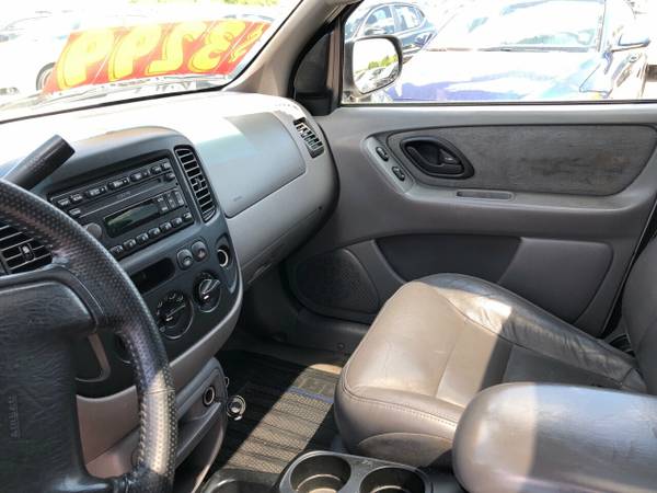 2002 Ford Escape XLT - - by dealer - vehicle for sale in Hueytown, AL – photo 8